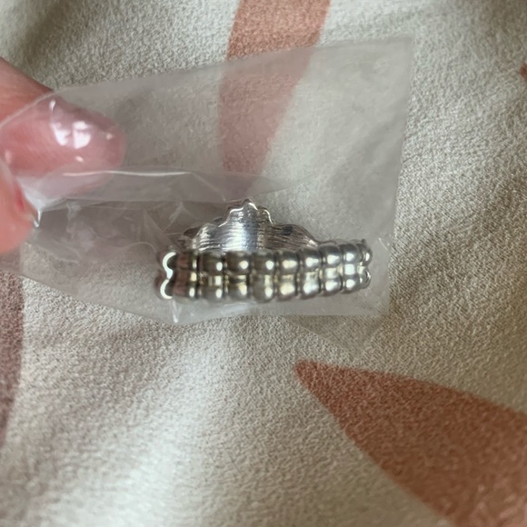 Jewelry - Picture 16 of 16